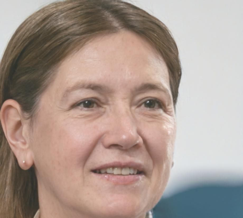 Sarah Martinez, Leiterin Produktentwicklung